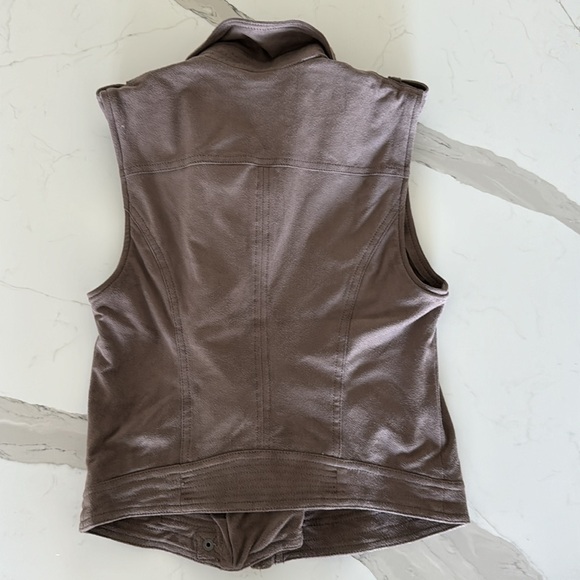 Abercrombie & Fitch Vegan Woman's Vest - Picture 4 of 5